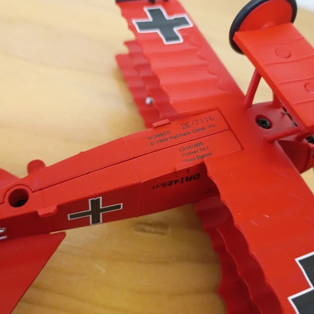 1999 Hallmark Legends In‎ Flight Red Baron Fokker & 1998 Curtis Jenny Biplane